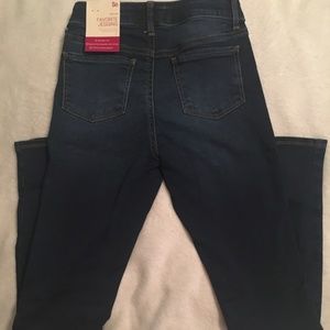 **SALE** SO Favorite Jeggings *NWT*